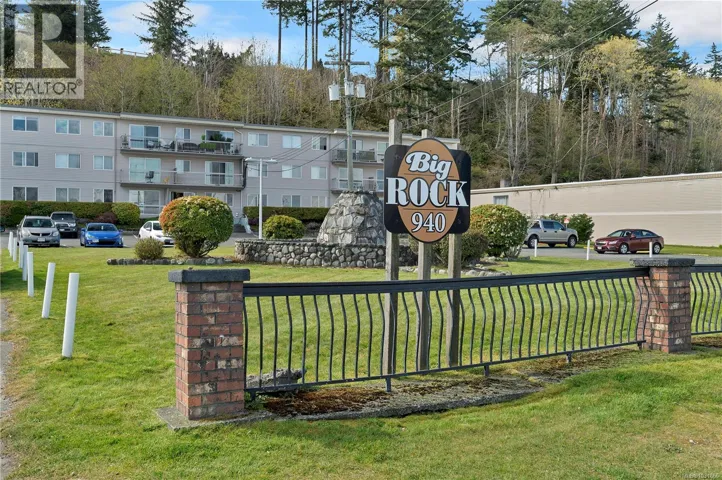 38 940 ISLAND Hwy S, Campbell River, British Columbia V9W1B1