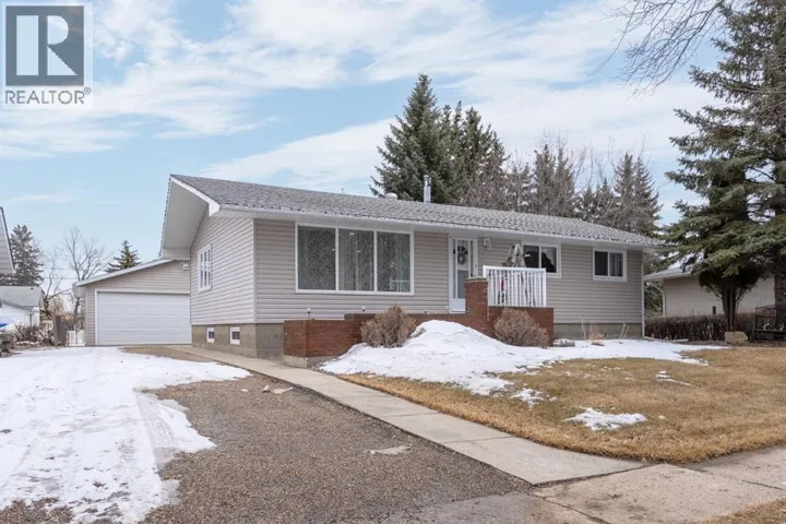 23 Montjoy Avenue, Camrose, Alberta T4V2L3