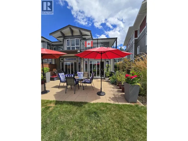 5915 BEACHGATE LANE, Sechelt, British Columbia V7Z0A4