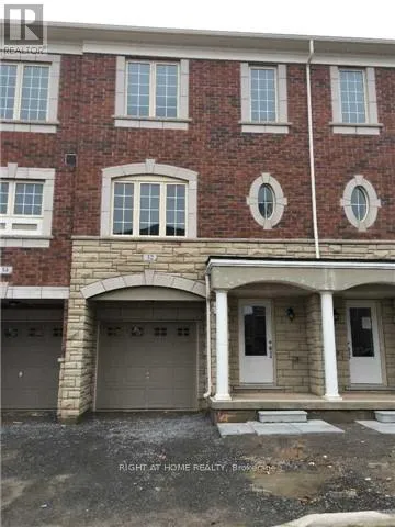 4 - 32 ASPEN HILLS ASPEN HILLS ROAD, Brampton (Credit Valley), Ontario L6Y6E4