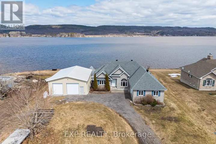 15 RUE HAUTE RIVE STREET, Alfred and Plantagenet, Ontario K0B1J0