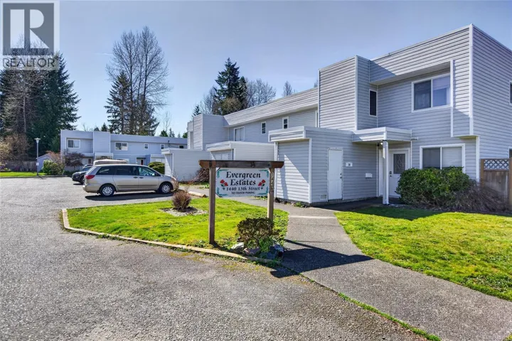 10 1440 13th St, Courtenay, British Columbia V9N6C1