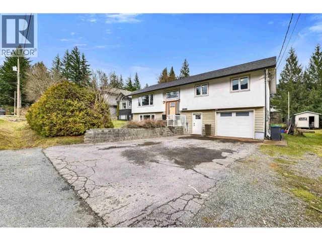 41852 FAITH ROAD, Brackendale, British Columbia V0N1H0