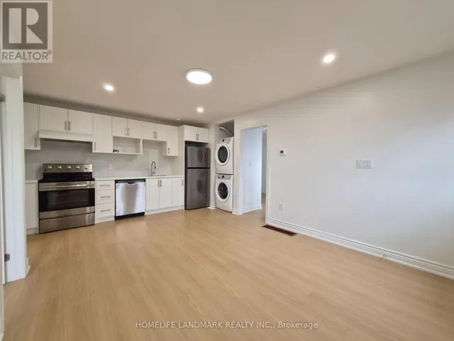COACH HOUSE - 5 ROCKING HORSE STREET, Markham (Cornell), Ontario L6B1L6