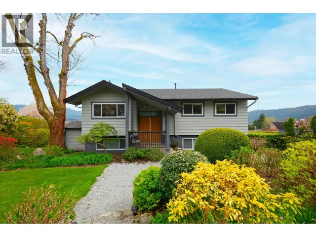 4300 DOLLAR ROAD, North Vancouver, British Columbia V7G2T4