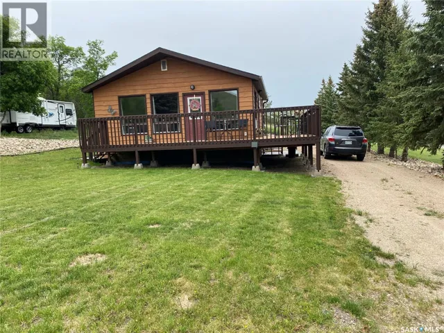 517 Demaer Bay, Katepwa Beach, Saskatchewan S0G2K0