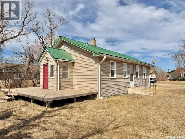 401 Park AVENUE, Outlook, Saskatchewan S0L2N0