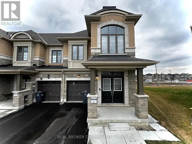 185 HAYRAKE STREET, Brampton (Snelgrove), Ontario L6Z0K4