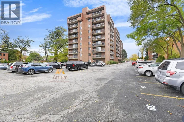 3936 WYANDOTTE STREET East Unit# 207, Windsor, Ontario N8Y4V1
