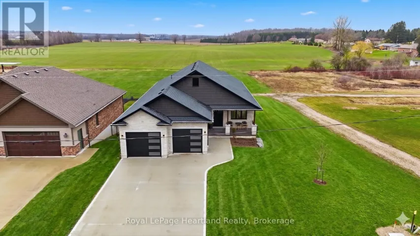 16 MINTO STREET S, Minto, Ontario N0G1M0