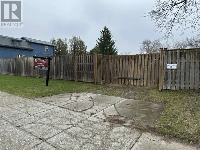 32 HUME STREET E, London East (East M), Ontario N5Z2N8