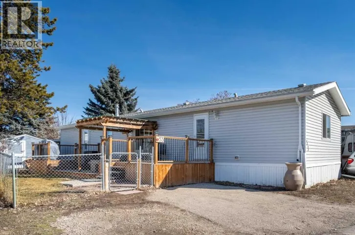 53, 649 Main Street N, Airdrie, Alberta T4B2A1