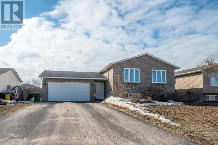 46 HIGHLAND PARK DRIVE, Petawawa, Ontario K8H0A3
