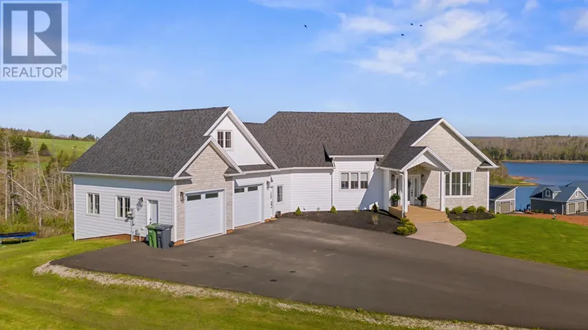 9 Lennys Lane, Clinton, Prince Edward Island C0B1M0