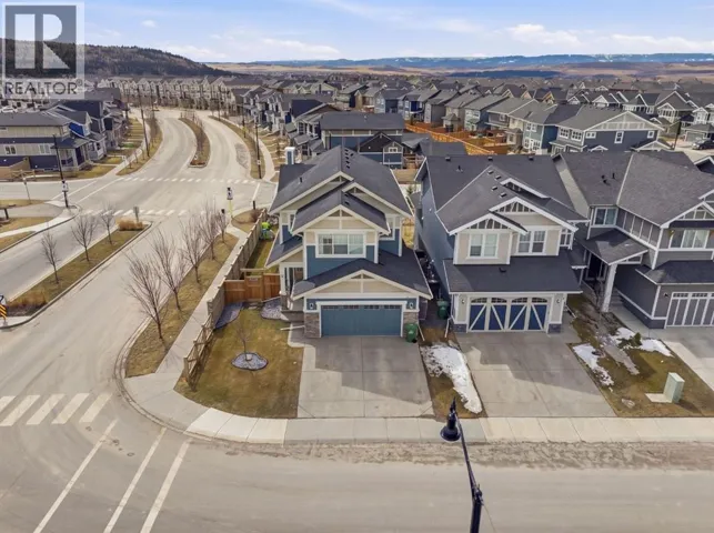 3 Sundown Crescent, Cochrane, Alberta T4C2T2