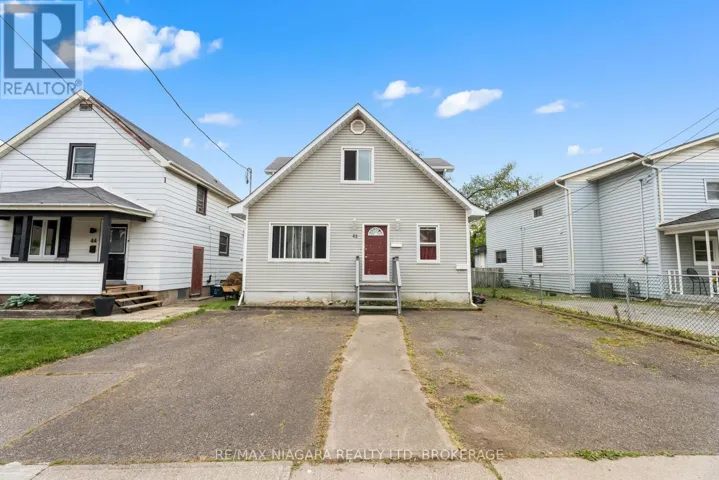 42 VINE STREET, St. Catharines (E. Chester), Ontario L2R3X8