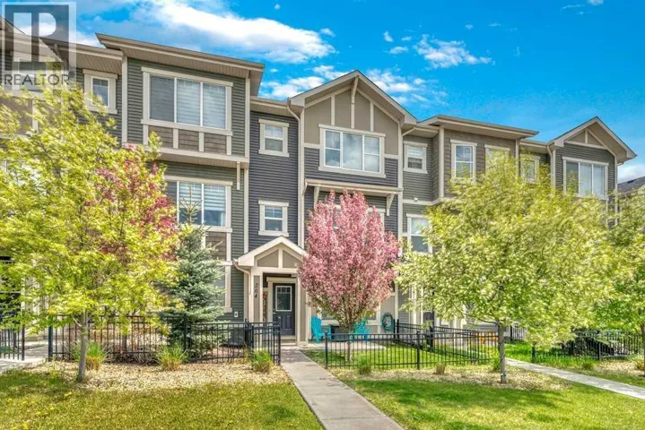 204 Sundown Road, Cochrane, Alberta T4C2M5