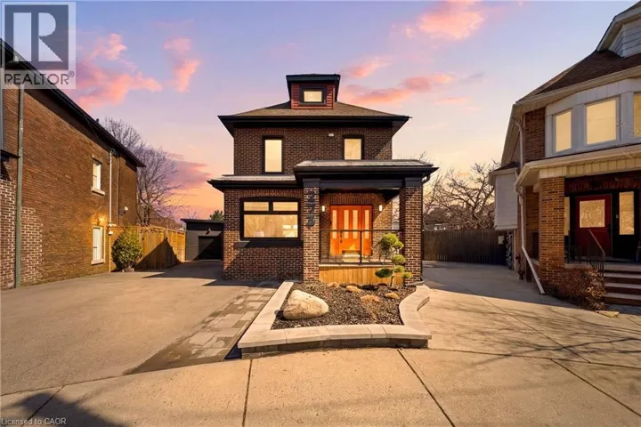 273 STINSON Crescent, Hamilton, Ontario L8N1T6