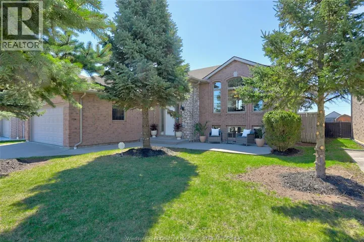 861 SOUTHWOOD DRIVE, Lakeshore, Ontario N8L1G1