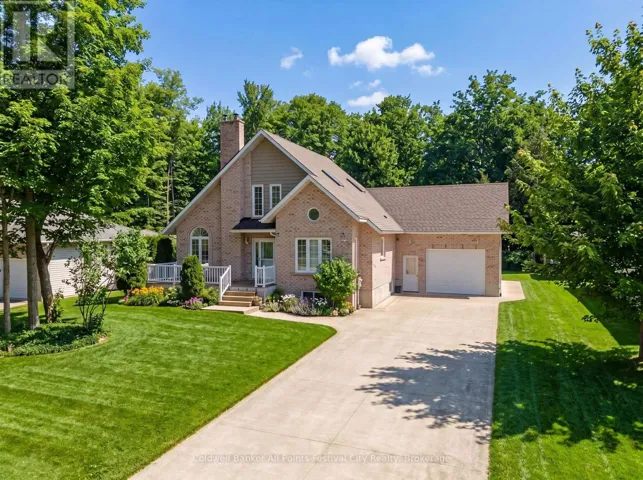 207 BIRCH CRESCENT, Huron-Kinloss, Ontario N0G2R0