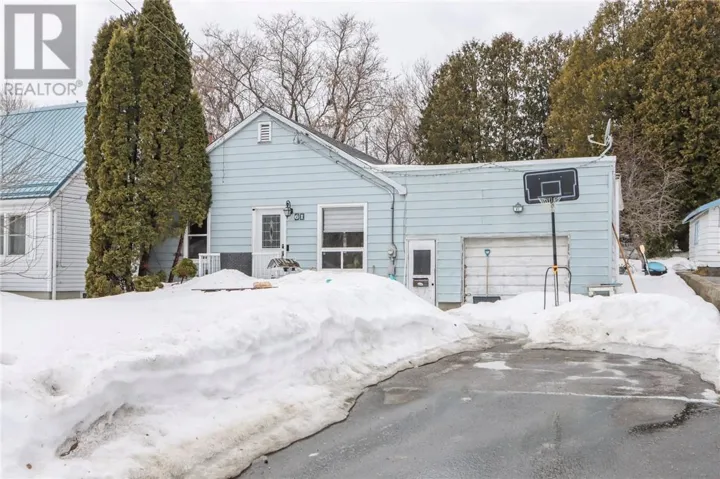 61 Manor Road, Sudbury, Ontario P3B3K9