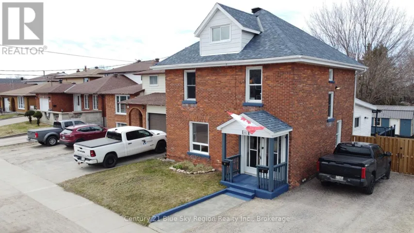 647 DOUGLAS STREET, North Bay (Central), Ontario P1B5N9