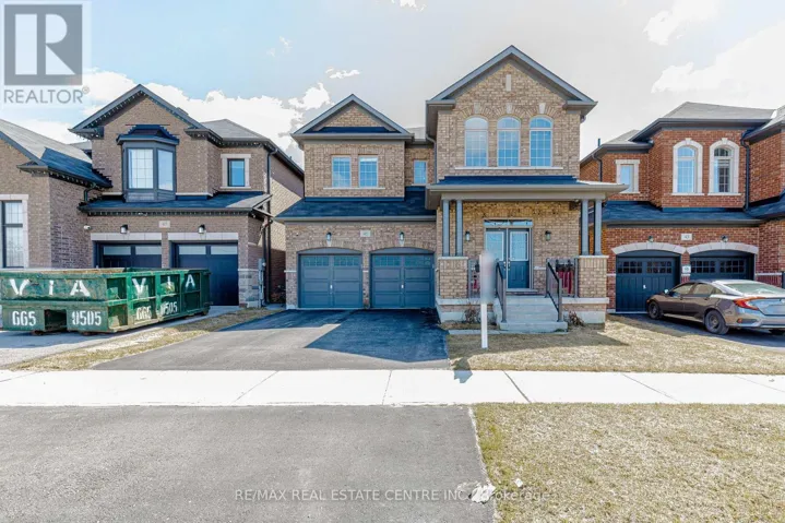 45 CARONDALE SQUARE, East Gwillimbury (Sharon), Ontario L9N0X6