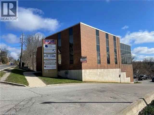 139 GRAND RIVER Street N Unit# 102, Paris, Ontario N3L2M4