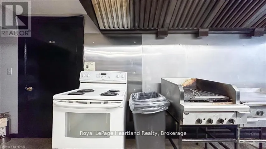 780