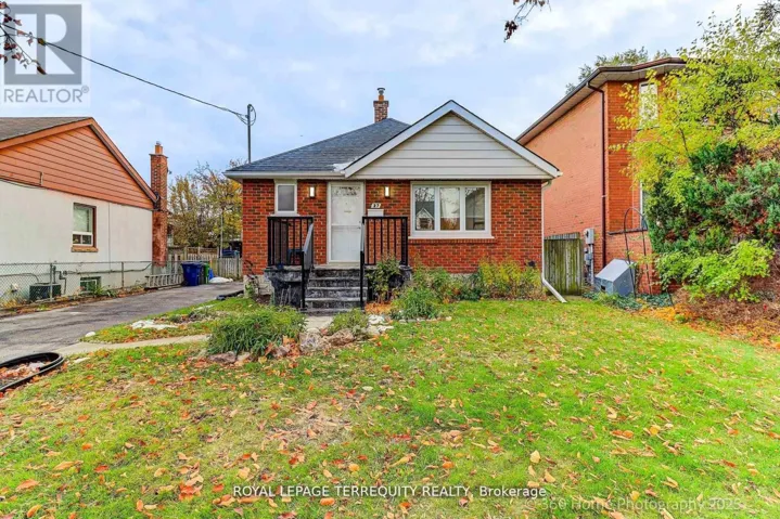 27 JOHN BEST AVENUE, Toronto (Brookhaven-Amesbury), Ontario M9N1C4