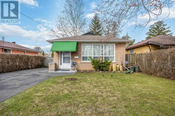 14 DASHWOOD CRESCENT, Toronto (Thistletown-Beaumonde Heights), Ontario M9V2N8