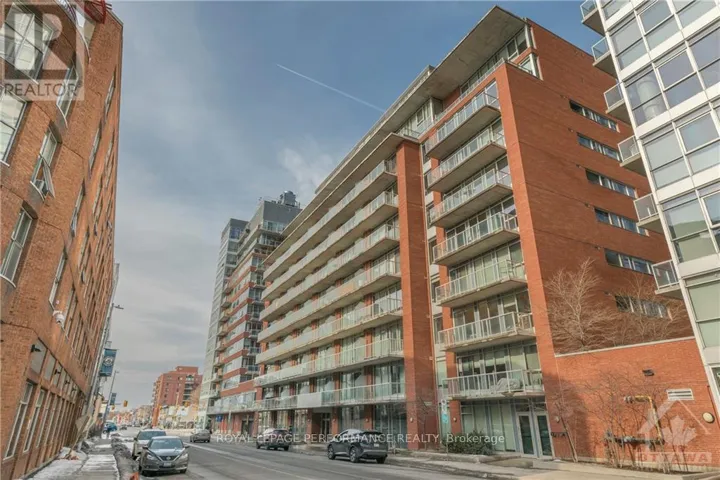 812 - 383 CUMBERLAND STREET, Ottawa, Ontario K1N1J7