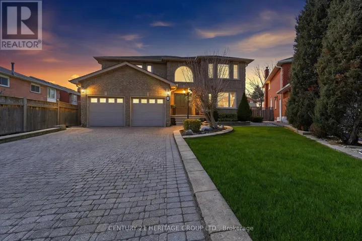 12 LAVINIO COURT, Vaughan (Maple), Ontario L6A1V8