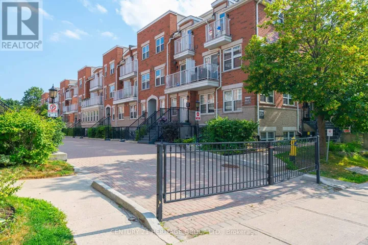 24 - 37 FOUR WINDS DRIVE, Toronto (York University Heights), Ontario M3J1K7