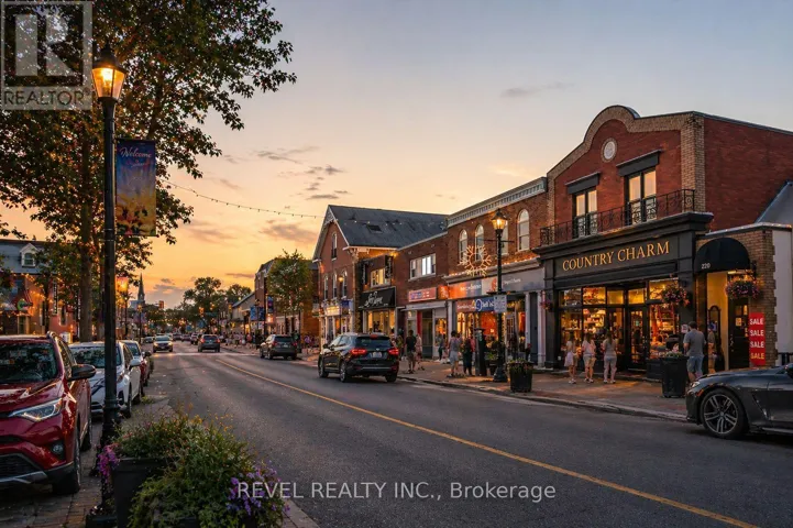 A - 296 QUEEN STREET S, Mississauga (Streetsville), Ontario L5M1M2