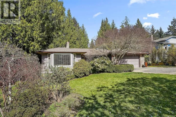 8636 Sentinel Pl, North Saanich, British Columbia V8L4Z8