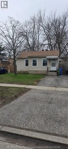3780 GLENFIELD, Windsor, Ontario N9C2B2