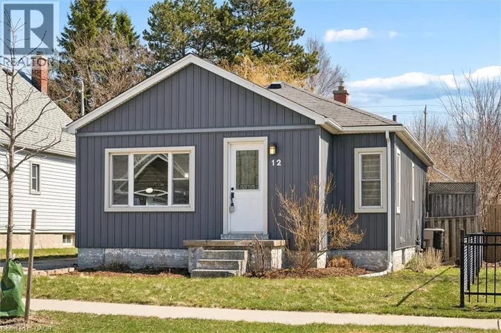 12 ST VINCENT Street, Kitchener, Ontario N2H4R2