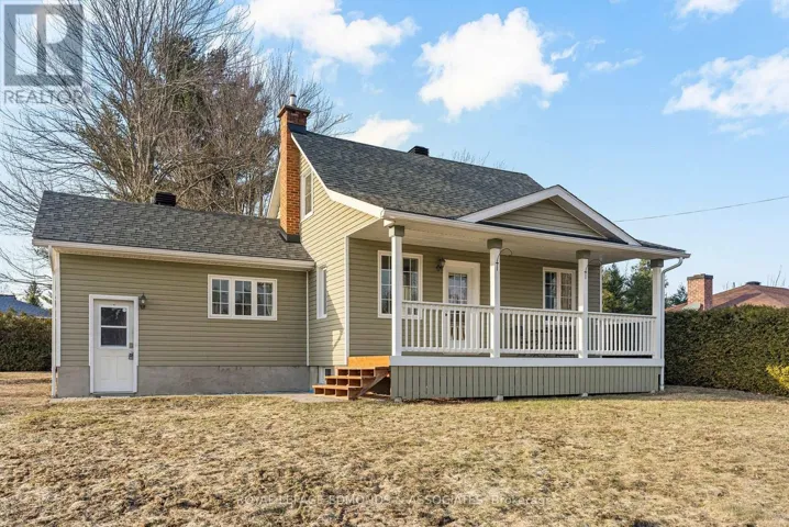 11753 ROUND LAKE ROAD, Laurentian Valley, Ontario K8A0K9