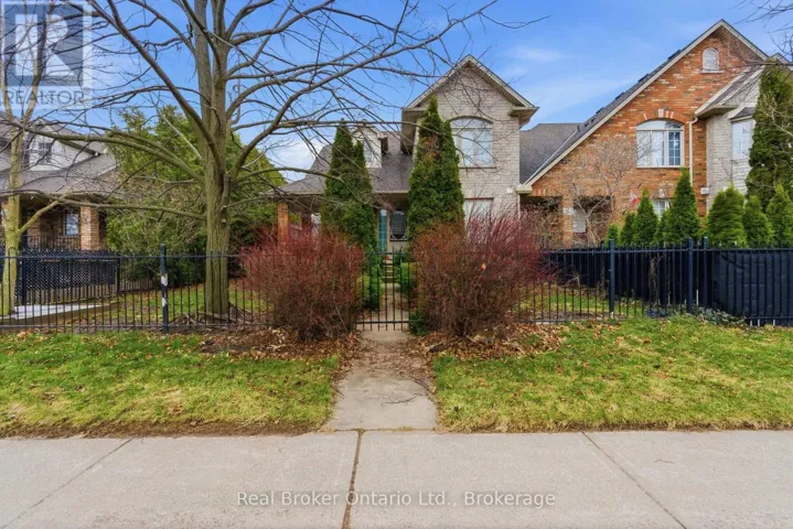 189 LIVINGSTON AVENUE, Grimsby (Grimsby West), Ontario L3M5M3