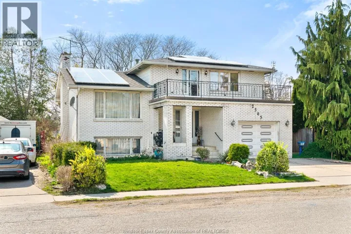 2563 ROSSINI BOULEVARD, Windsor, Ontario N8W4R2