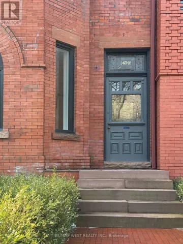 3 - 436 MARKHAM STREET, Toronto (Palmerston-Little Italy), Ontario M6G2L2