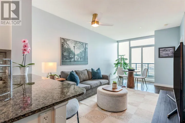 PH101 - 215 SHERWAY GARDENS ROAD, Toronto (Islington-City Centre West), Ontario M9C0A4