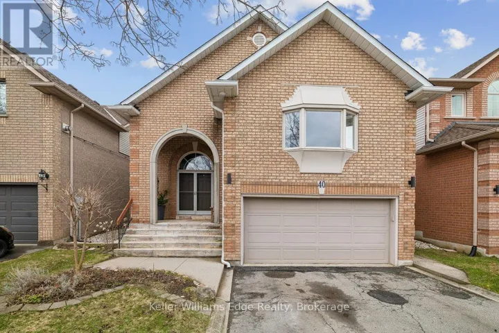 40 BROOKHURST CRESCENT, Hamilton (Waterdown), Ontario L8B0M5