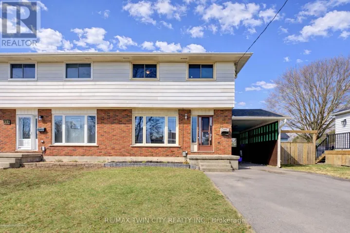 B - 32 MORLEY AVENUE, Brantford, Ontario N3S7A9