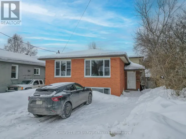 573 MCLEOD STREET, North Bay (Central), Ontario P1B5S9