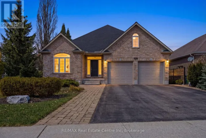 102 KORTRIGHT ROAD E, Guelph (Kortright East), Ontario N1G0A5