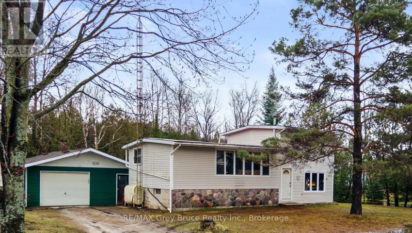 243 MCCULLOUGH LAKE DRIVE, Chatsworth, Ontario N0H2V0