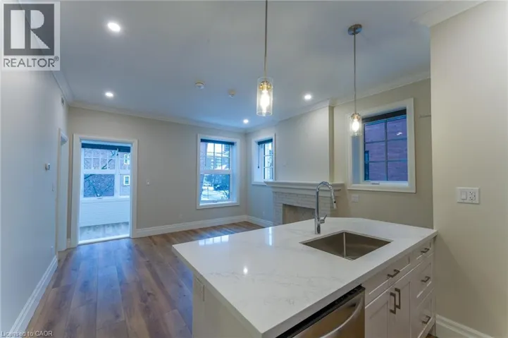 100 CHARLTON Avenue W Unit# 202, Hamilton, Ontario L8P2C3