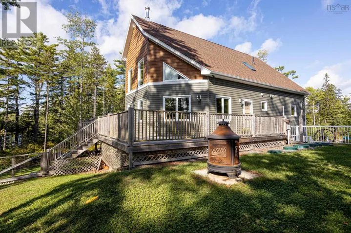 33 Eastern Point Lane, East Uniacke, Nova Scotia B0N1Z0